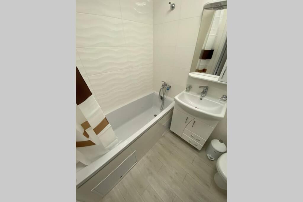 Fresh Residence Apartment Vinnytsia Ngoại thất bức ảnh